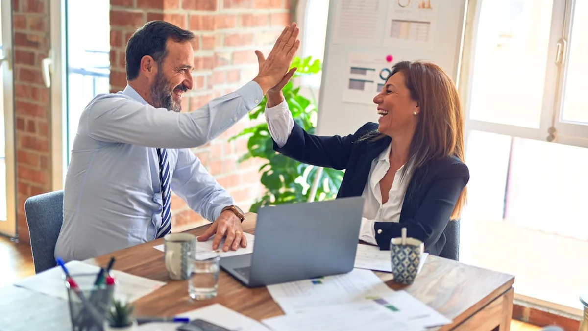 Trouver ses premiers clients : l'art de faire simple